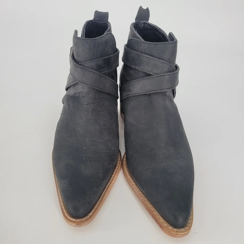 NEW Free people Back Loop Ankle Boots stacked heel western cowgirl Black 6.5